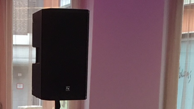 Extra boxen bij de mobiele dj